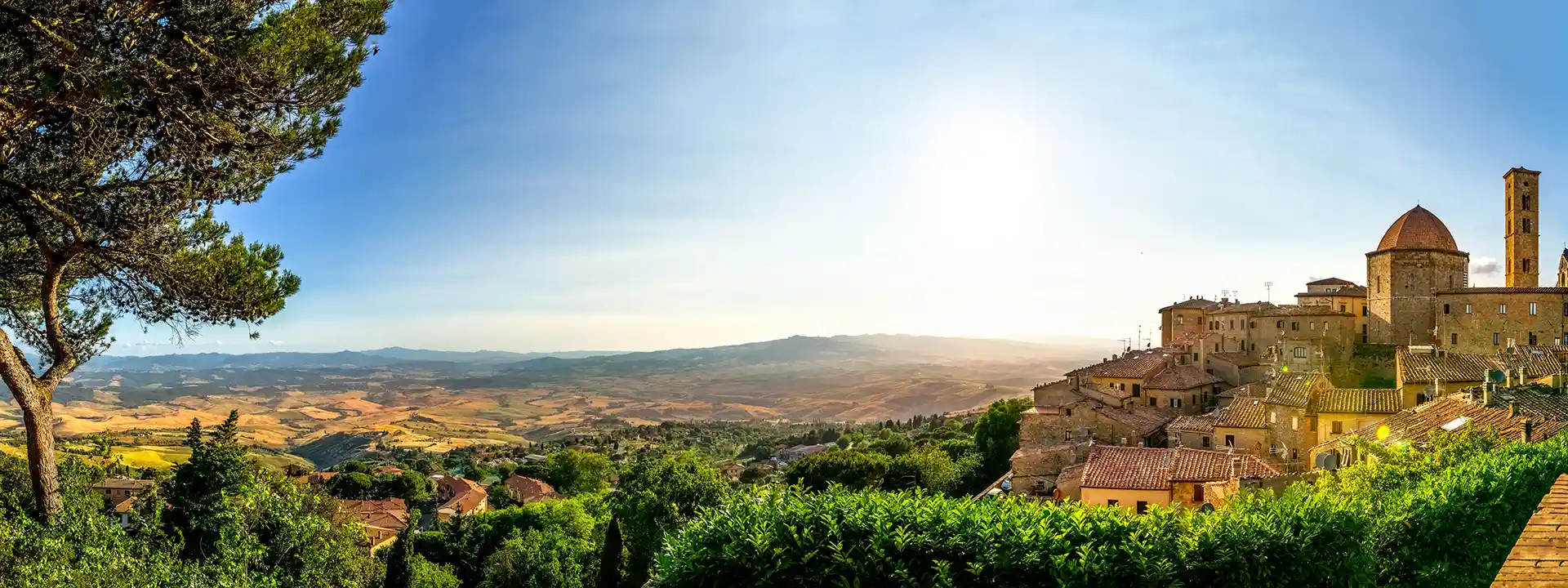 Ein Panoramabild der Toskana